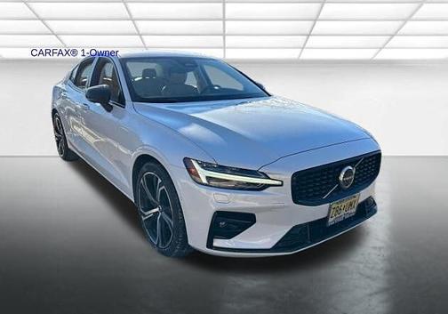 2024 Volvo S60 Plus