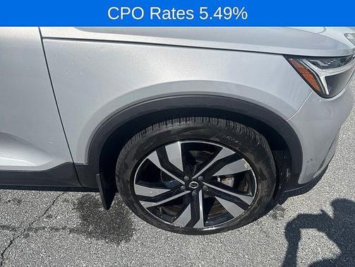 Silver Dawn 2023 Volvo XC40 Plus