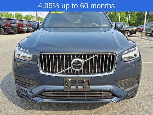 2022 Volvo XC90 T6 Momentum