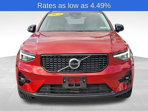 2023 Volvo XC40 Plus