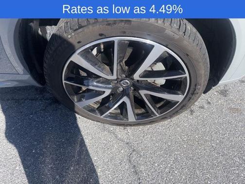 2024 Volvo XC90 B6 Plus Bright Theme 6-Seater