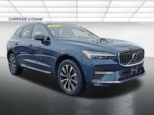 2023 Volvo XC60 Plus