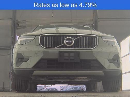 2025 Volvo XC40 Plus