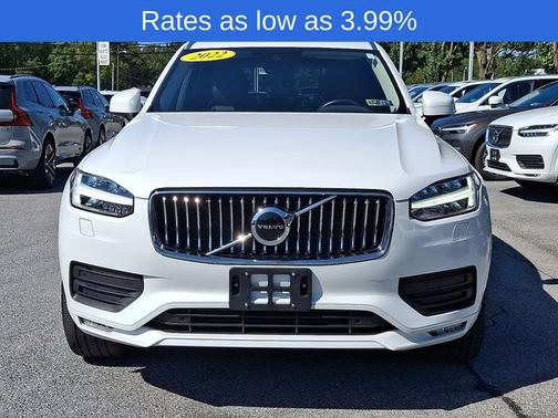 2022 Volvo XC90 T6 Momentum