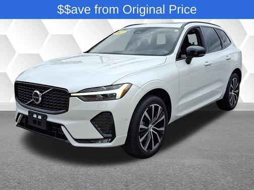 2023 Volvo XC60 B5 Plus Dark Theme
