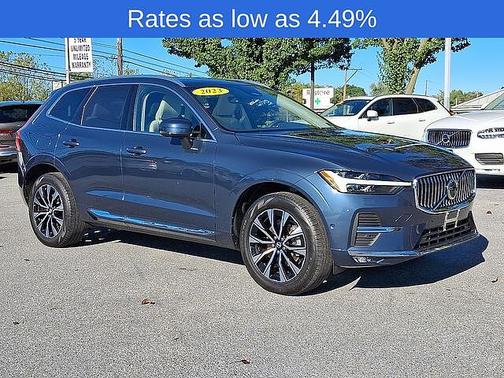 2023 Volvo XC60 Plus