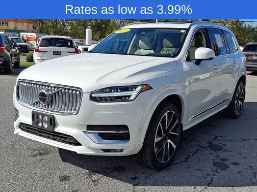 2024 Volvo XC90 B6 Plus Bright Theme