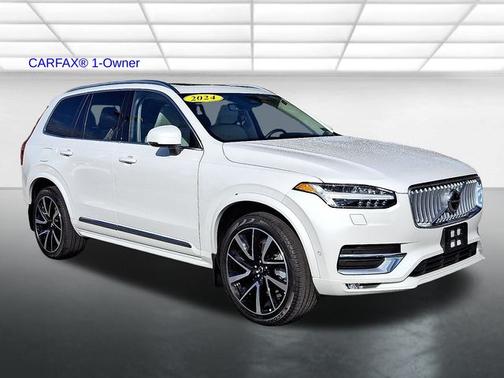 2024 Volvo XC90 B6 Plus Bright Theme