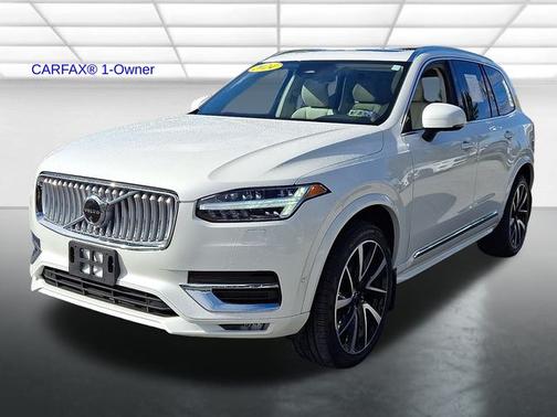 2024 Volvo XC90 B6 Plus Bright Theme