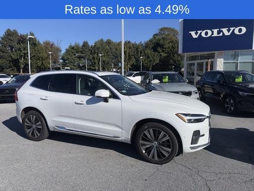 2022 Volvo XC60 B6 Inscription