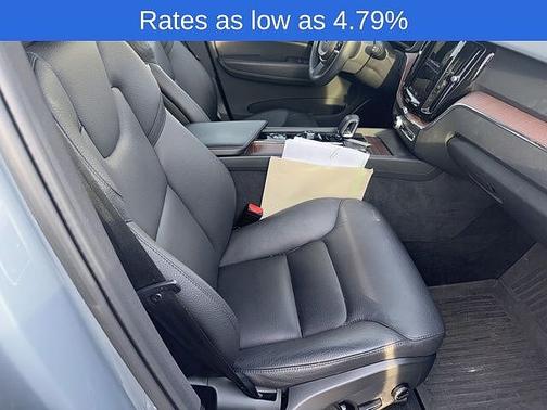 2023 Volvo XC60 Plus