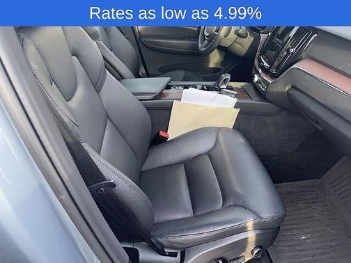 2023 Volvo XC60 Plus