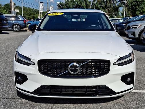 2024 Volvo S60 Ultimate