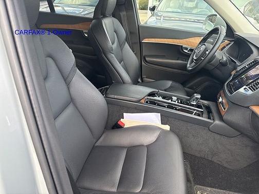 2024 Volvo XC90 Plus