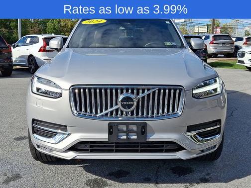 2024 Volvo XC90 B6 Plus Bright Theme