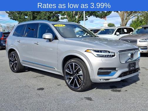 2024 Volvo XC90 B6 Plus Bright Theme