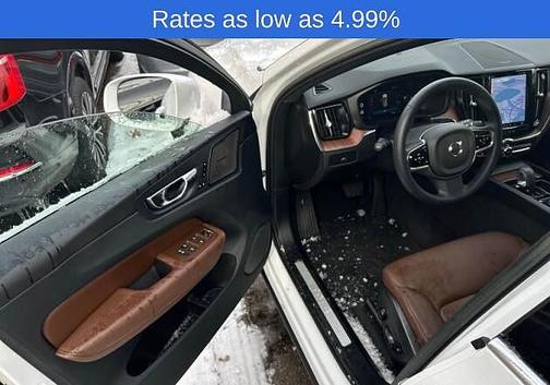 2023 Volvo XC60 Plus