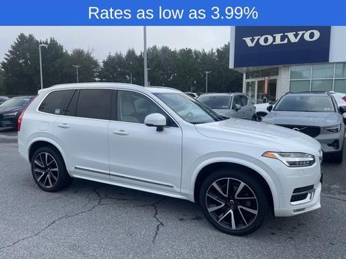 2024 Volvo XC90 B6 Plus Bright Theme