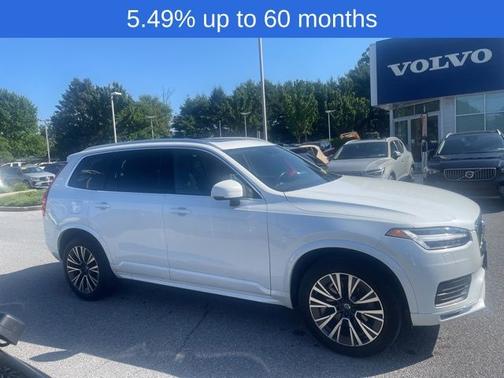2022 Volvo XC90 T5 Momentum