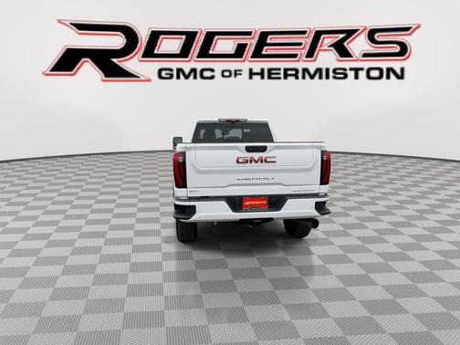 2025 GMC Sierra 3500 Denali