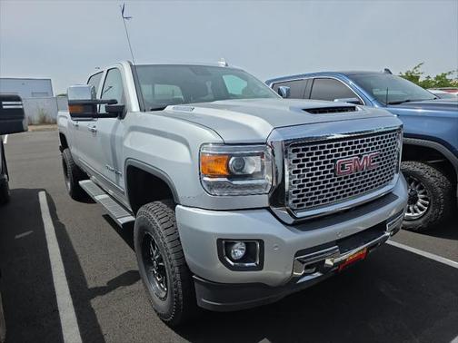 2017 GMC Sierra 2500 Denali