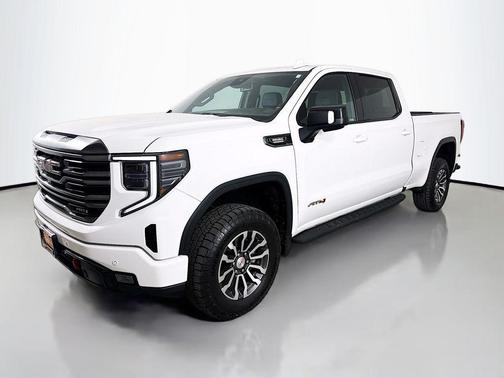 Summit White 2022 GMC Sierra 1500 AT4