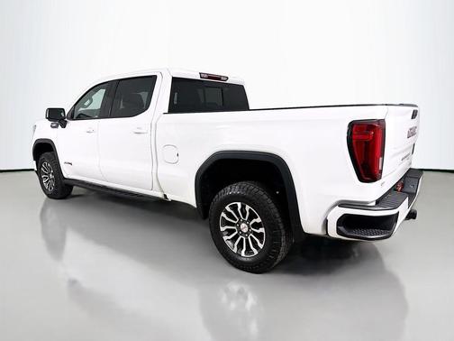 Summit White 2022 GMC Sierra 1500 AT4