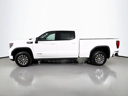 Summit White 2022 GMC Sierra 1500 AT4