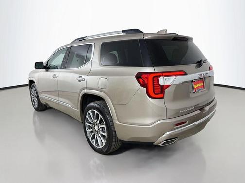 Light Stone Metallic 2022 GMC Acadia Denali