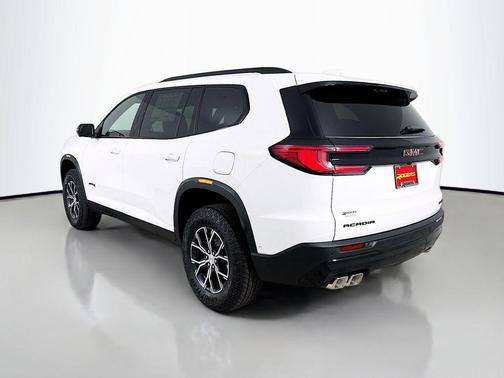 2026 GMC Acadia AWD AT4