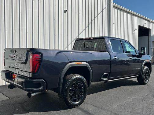 2025 GMC Sierra 3500 Denali