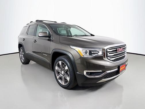 Smokey Quartz Metallic 2019 GMC Acadia SLT-2