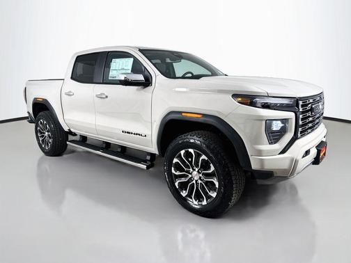 Coastal Dune 2026 GMC Canyon Denali