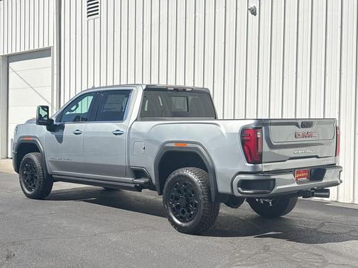 2025 GMC Sierra 3500 Denali