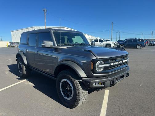 2023 Ford Bronco Outer Banks