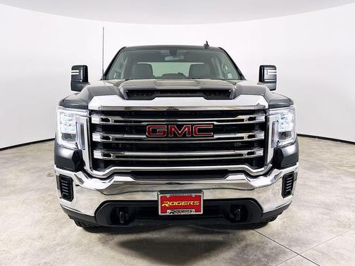Onyx Black 2022 GMC Sierra 2500 SLE