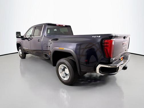 2024 GMC Sierra 3500 SLE
