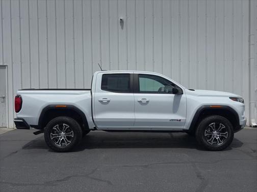 2023 GMC Canyon Base