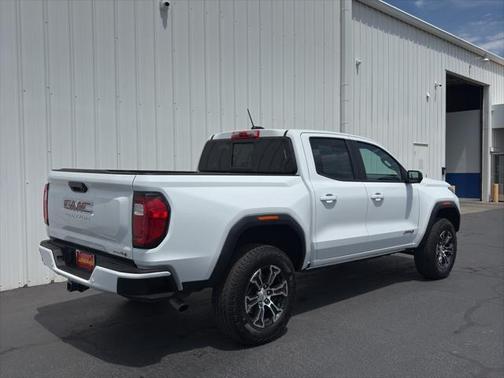 2023 GMC Canyon Base