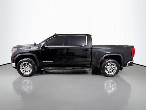 Onyx Black 2022 GMC Sierra 1500 SLE