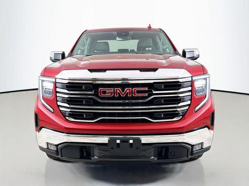 Volcanic Red Tintcoat 2023 GMC Sierra 1500 SLT