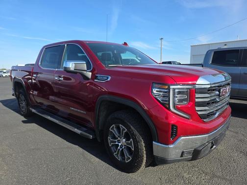 Volcanic Red Tintcoat 2023 GMC Sierra 1500 SLT