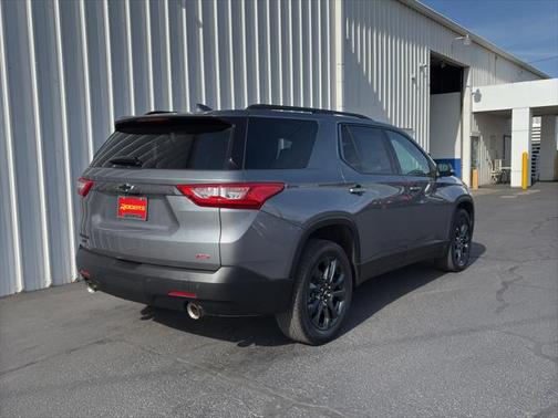 2021 Chevrolet Traverse RS