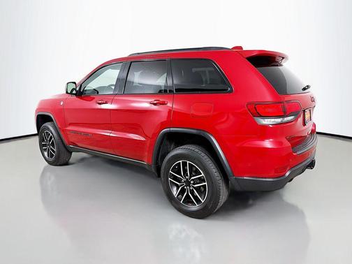 Redline Pearl 2021 Jeep Grand Cherokee Trailhawk