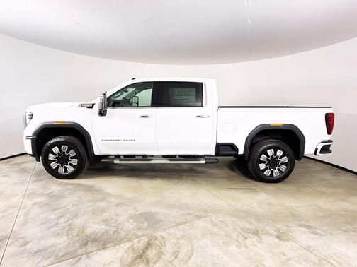 Summit White 2026 GMC Sierra 2500 Denali