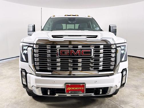 Summit White 2026 GMC Sierra 2500 Denali