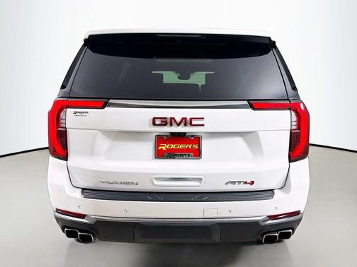 2026 GMC Yukon 4WD AT4