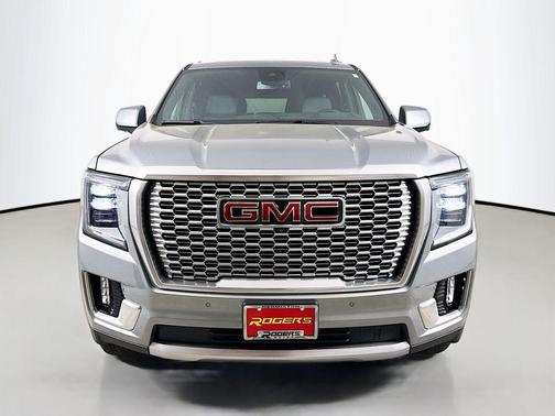 Sterling Metallic 2023 GMC Yukon XL Denali