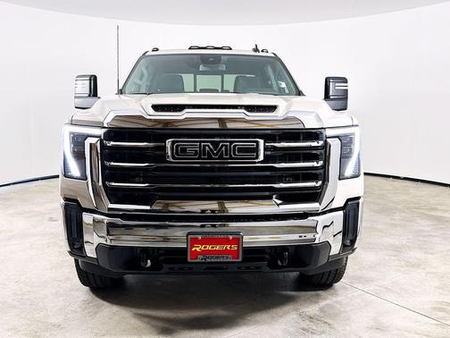 Coastal Dune 2026 GMC Sierra 2500 SLE