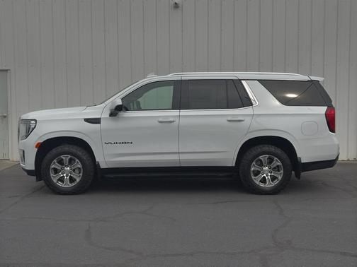 2023 GMC Yukon SLE
